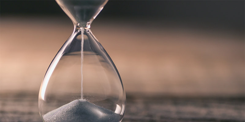 Un sablier représentant le temps qui passe